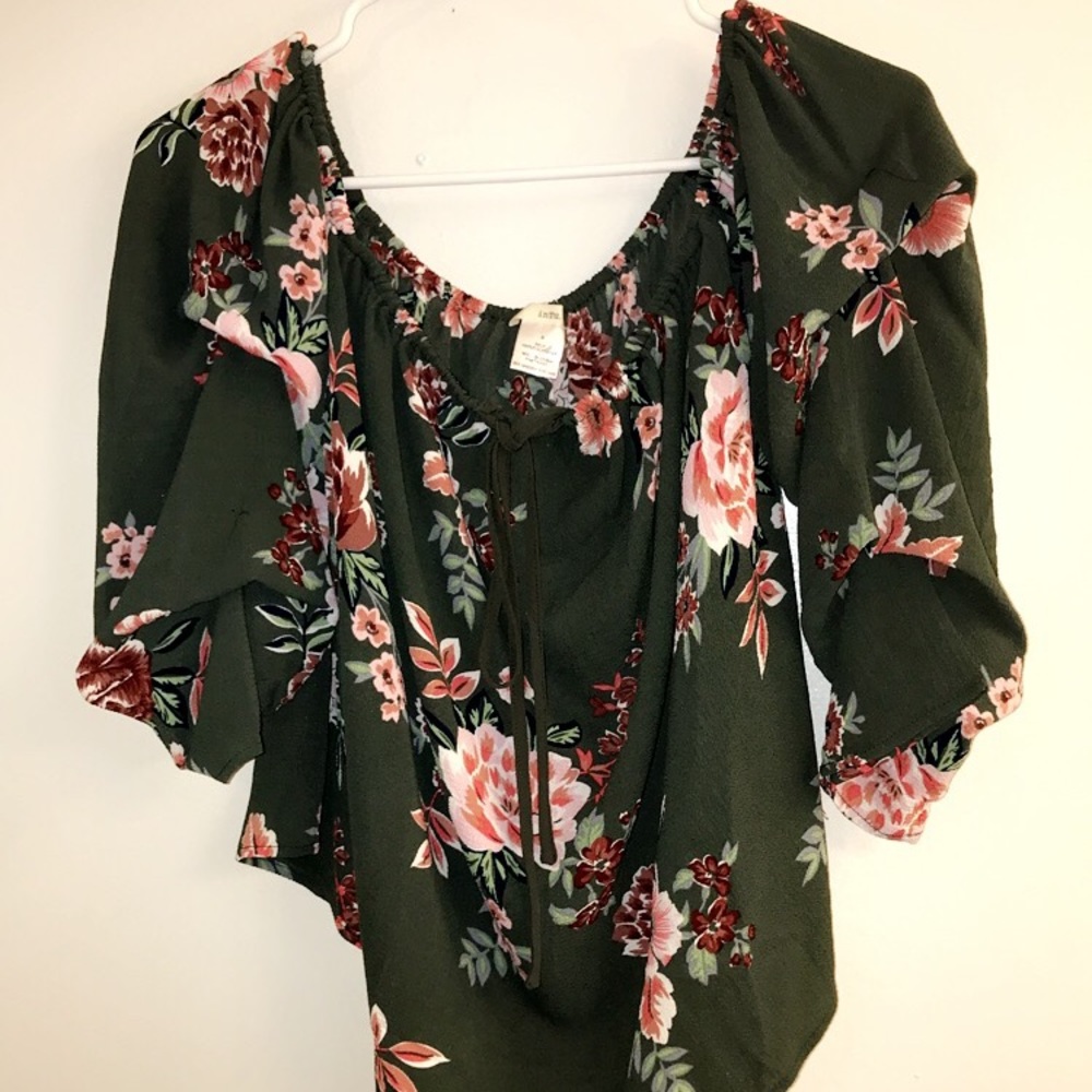 Floral off the shoulder top - Picture 4 of 6